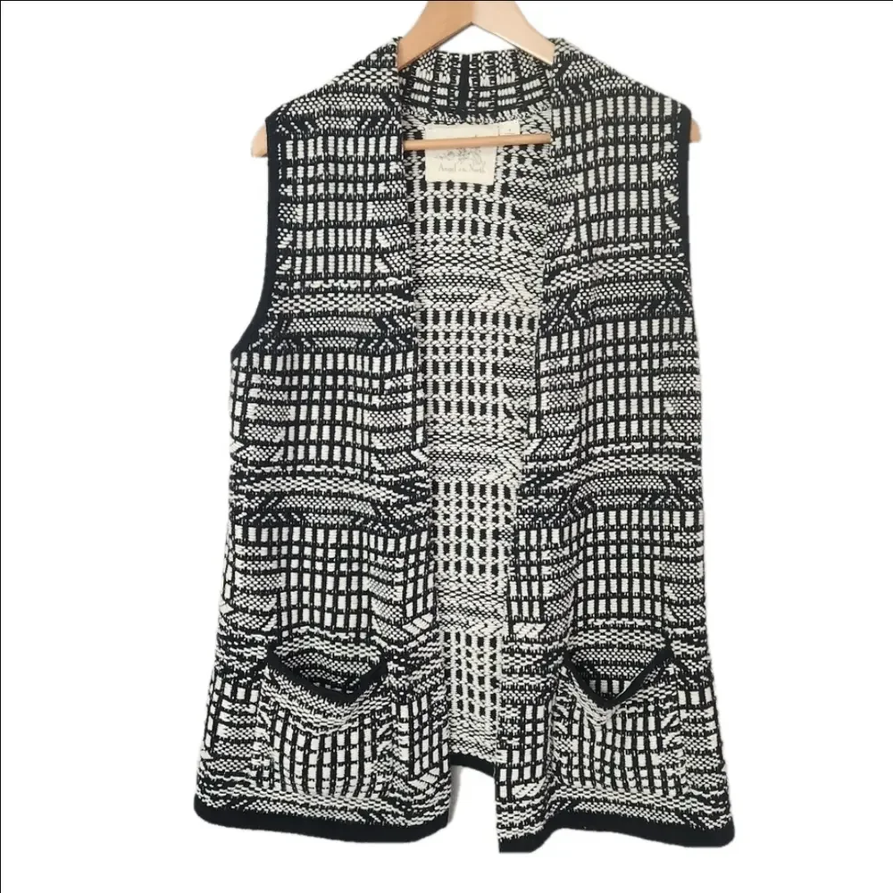 Anthropologie | Angel of The North black and white open sweater vest size Medium - Picture 1 of 8